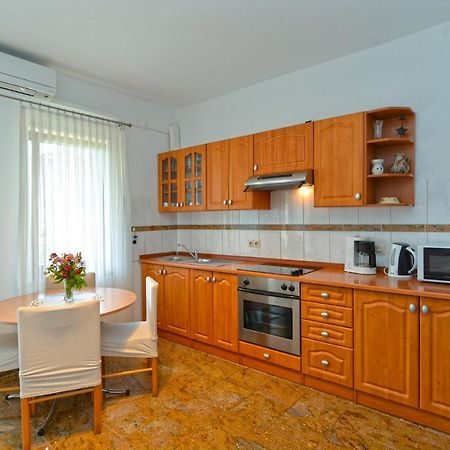 Apartments Porec 336 Exterior photo
